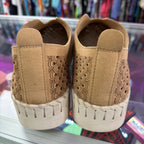 8.5 Tommy Bahama Enisa Laser-Cut Platform Slip-On Shoe