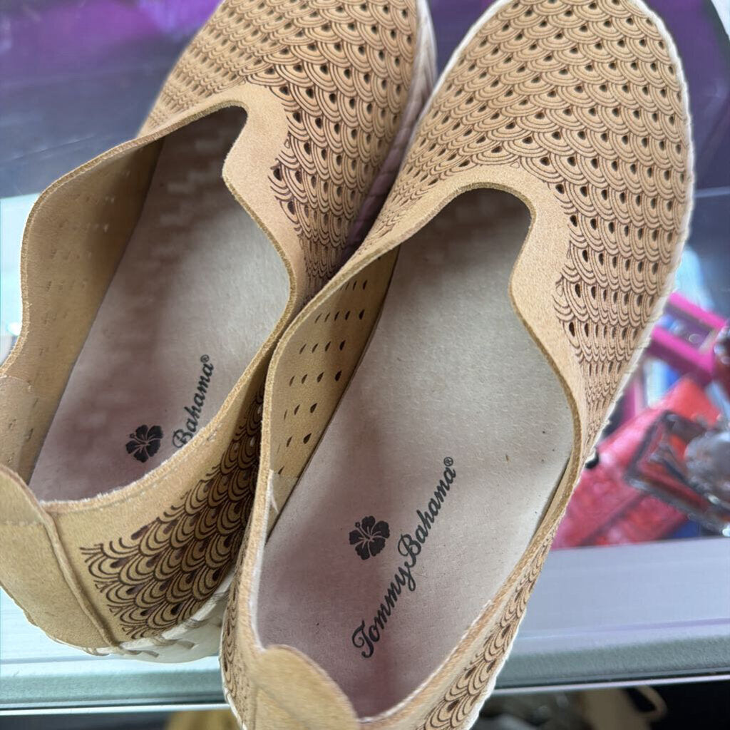 8.5 Tommy Bahama Enisa Laser-Cut Platform Slip-On Shoe
