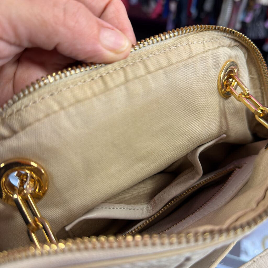 Tory Burch Ivory Leather Gold Chain Strap Shoulderbag