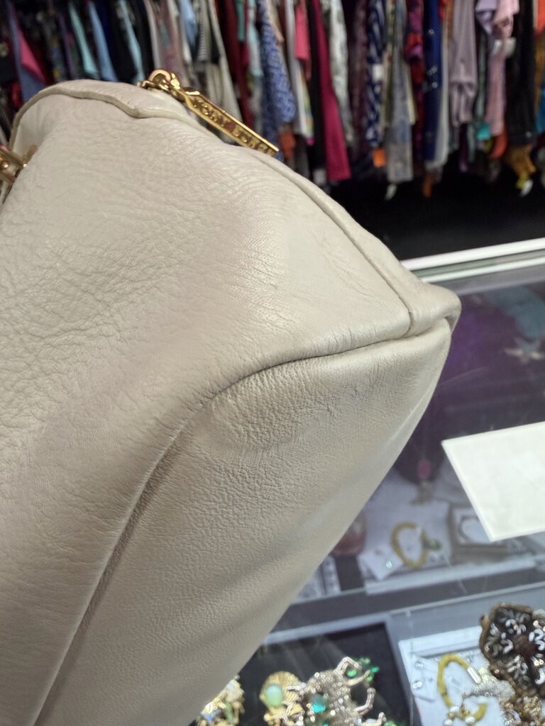 Tory Burch Ivory Leather Gold Chain Strap Shoulderbag