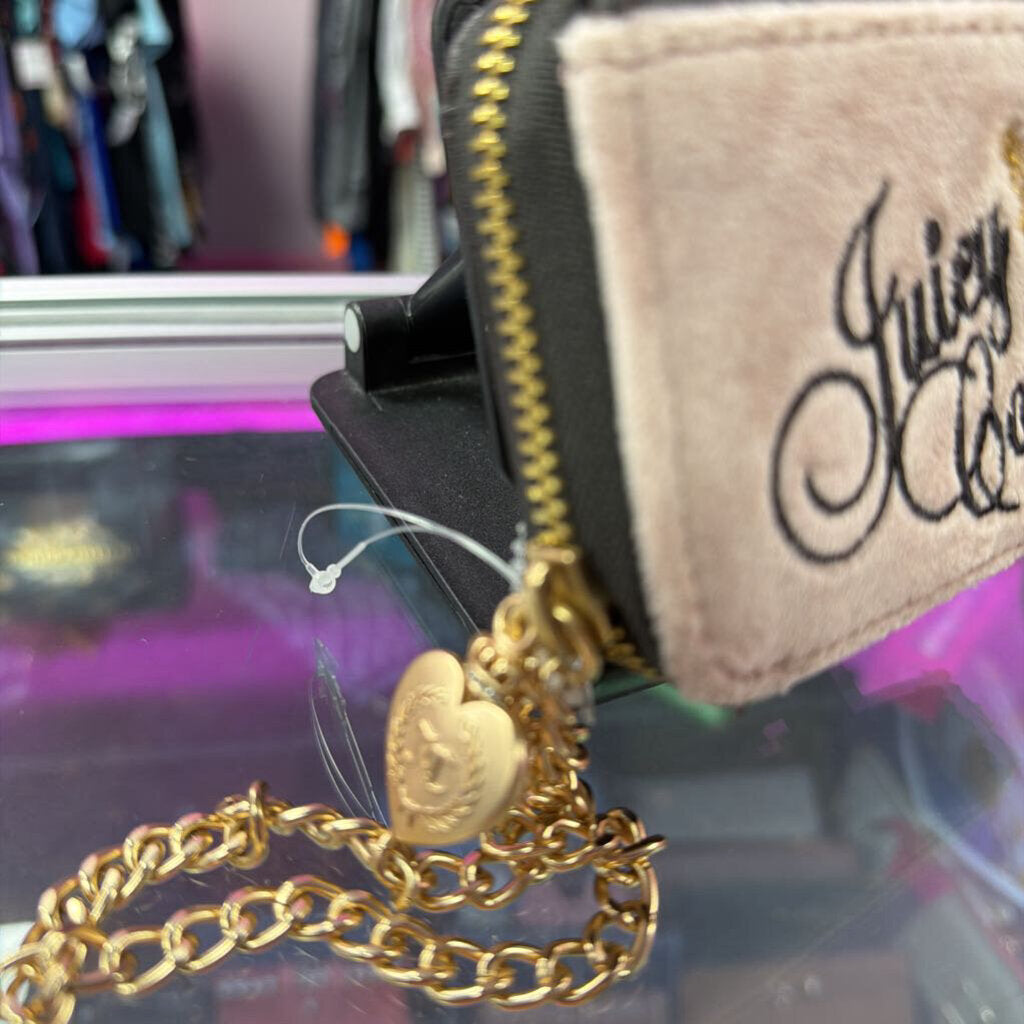 Juicy Couture NWT The Key to Juicy Velour Coin Purse Wristlet