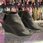 10/40 Vince Camuto Leather Peep-Toe Wedge Bootie