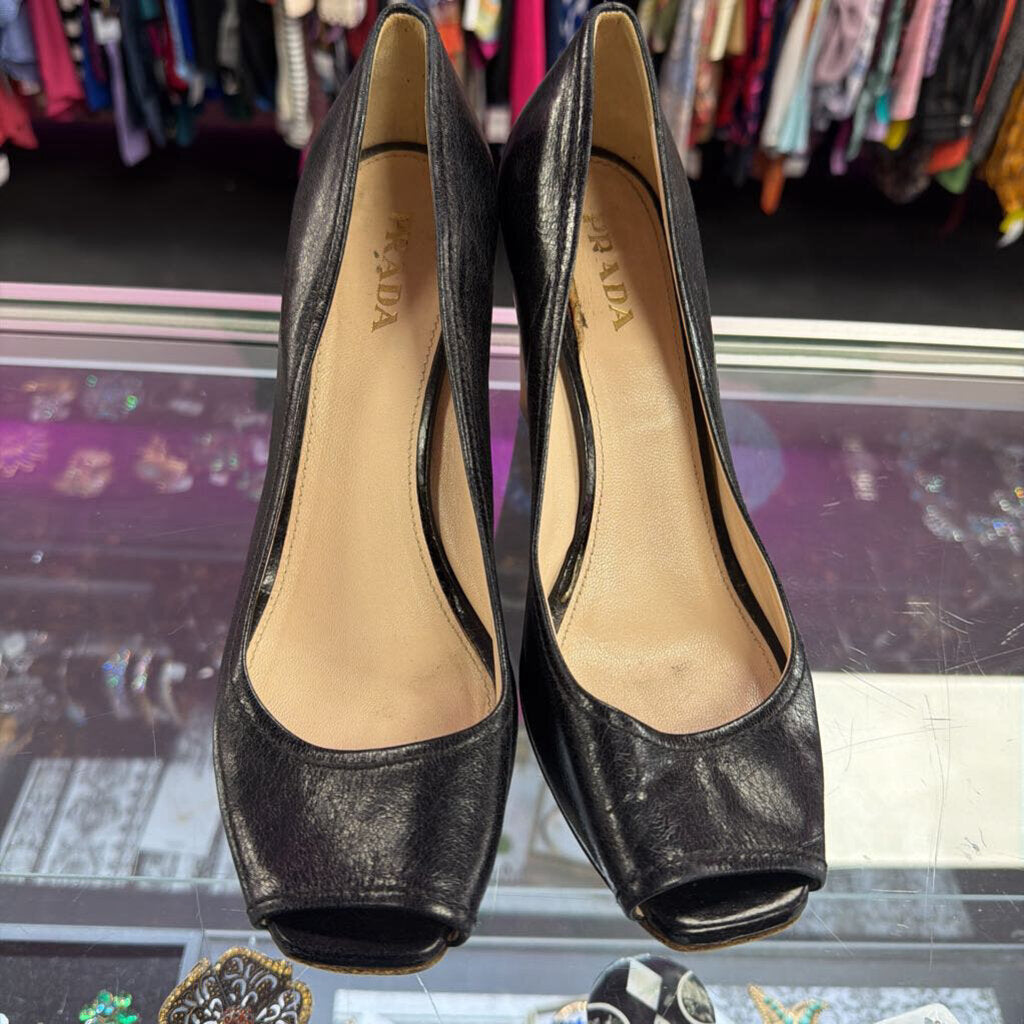 10 Prada VTG Leather Peep-Toe Wedge