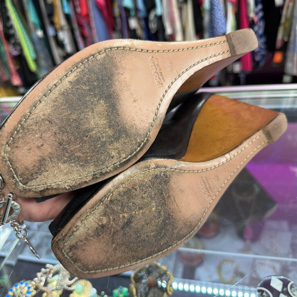 10 Prada VTG Leather Peep-Toe Wedge