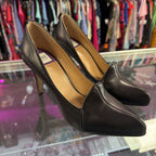 6/36.5 Armani Collezioni Pointed -Toe Leather Pump