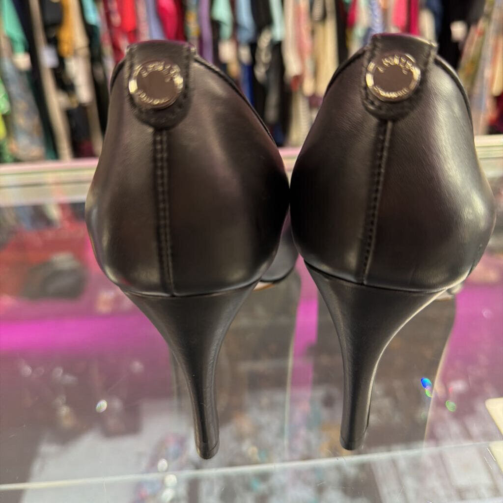 6/36.5 Armani Collezioni Pointed -Toe Leather Pump