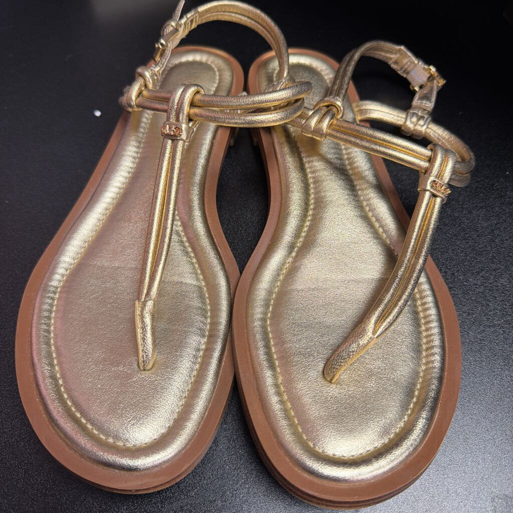 9M Michael Kors Astra Thong Flat Sandal Metallic Finish