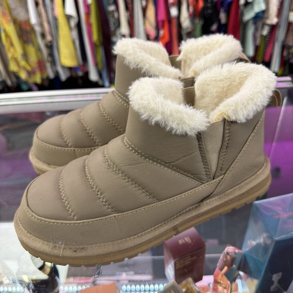 7 Magellan Puffer Chelsea Boot Faux Fur
