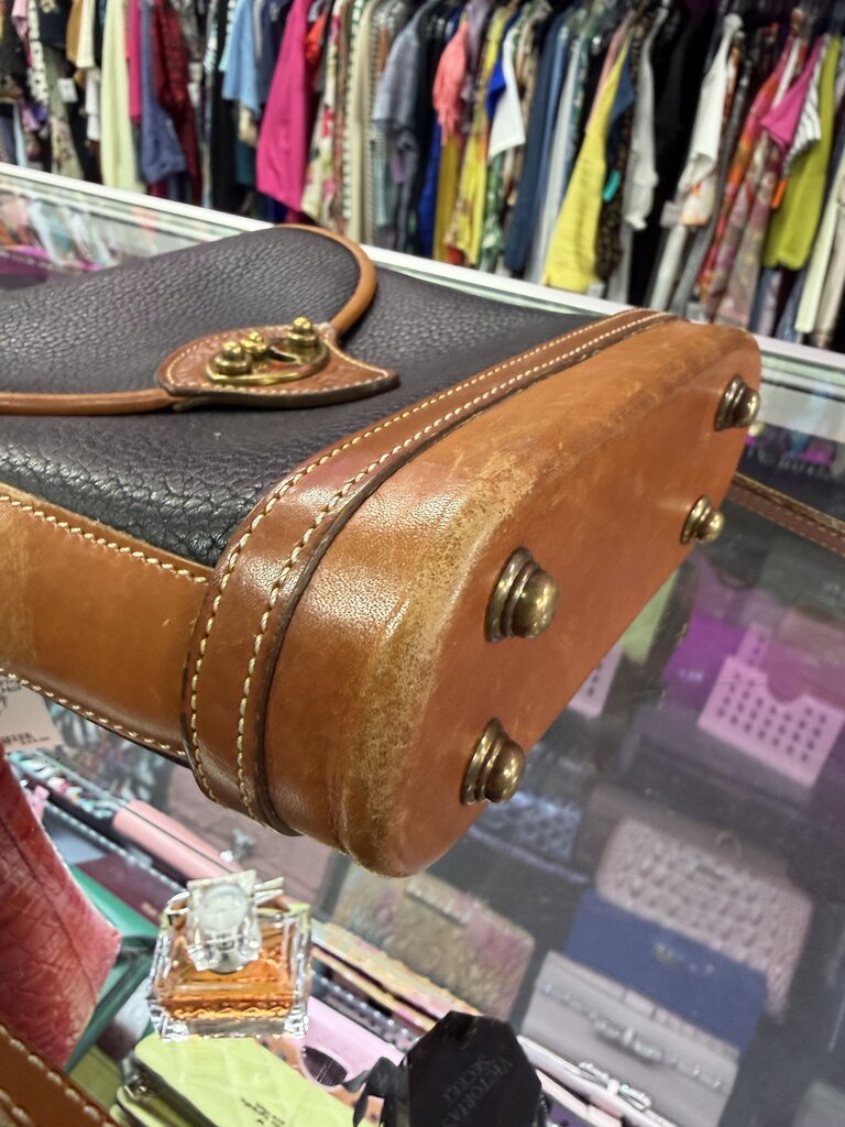 Dooney & Bourke VTG Calvary Spectator Pebbled Crossbody Bag
