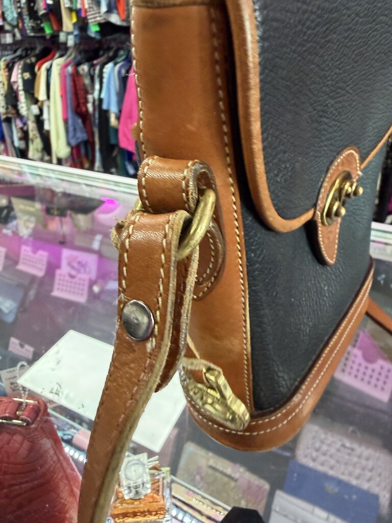 Dooney & Bourke VTG Calvary Spectator Pebbled Crossbody Bag