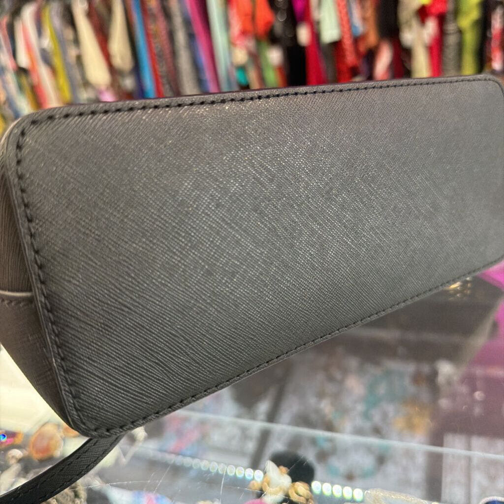 Michael Kors Jet Set Saffiano Dome