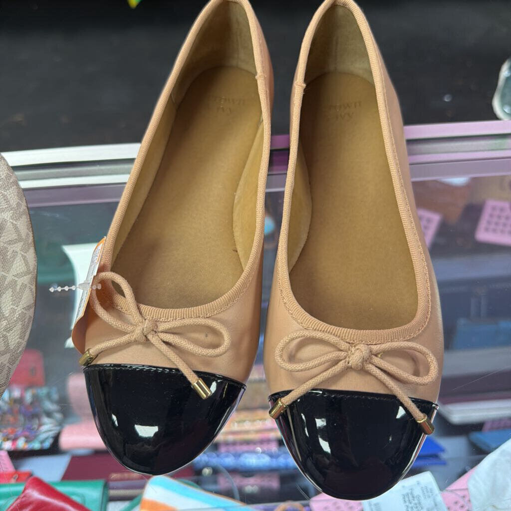 8.5 M Crown & Ivy Beale Cap Toe ballet Flat