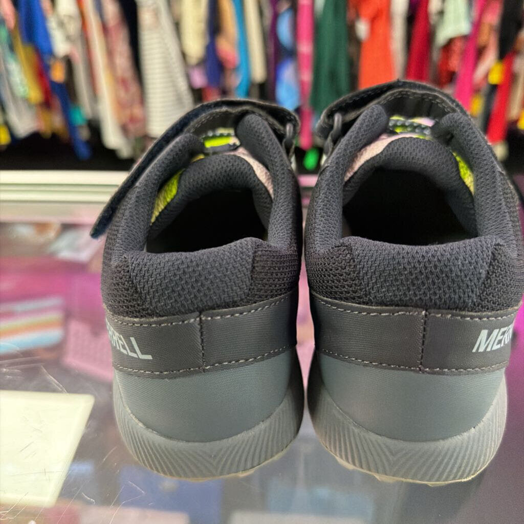 6 Merrell Nova Hiking Sneaker