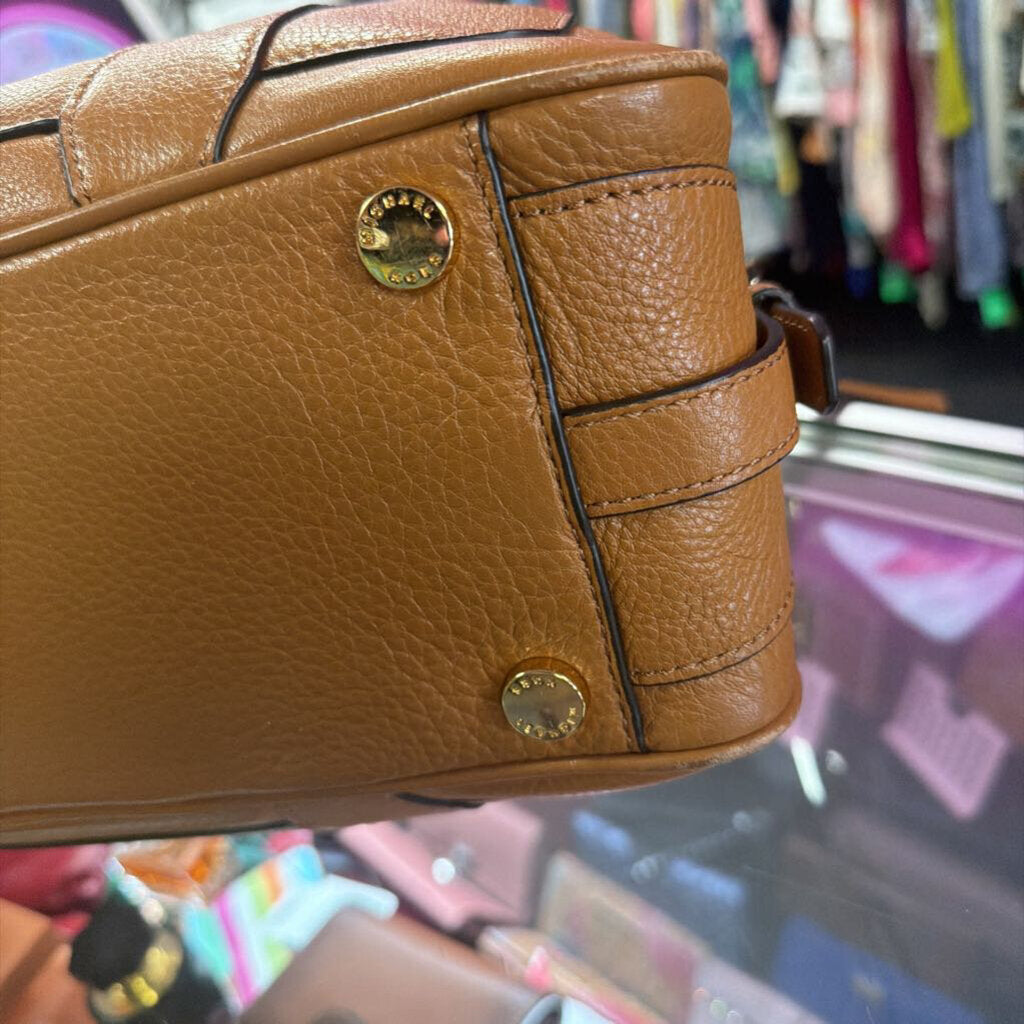 Michael Kors Julia Satchel Dual Vertical Front Zipper Detail No Strap