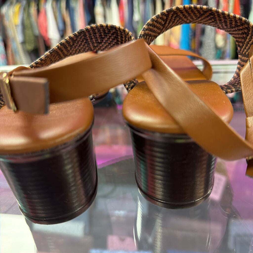 8 Italian Shoemaker Braided Chevron Patterned Sandal