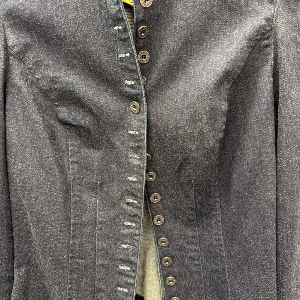 MED L/S B/F Pleated Denim Jacket