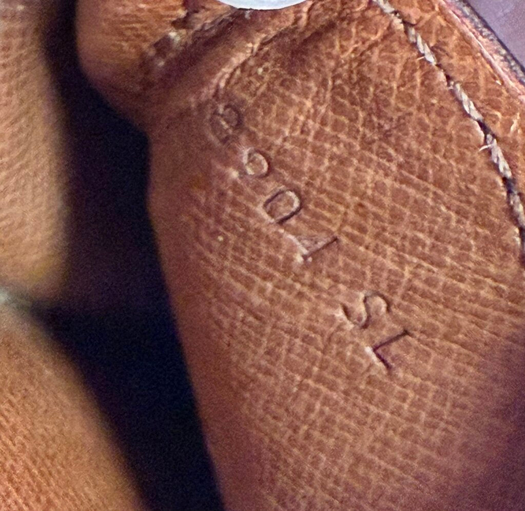 Louis Vuitton Cartouchiere