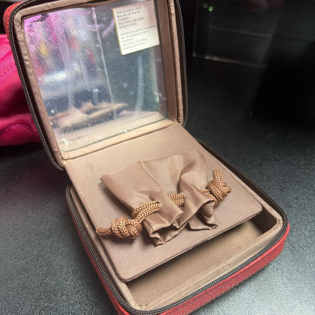 Maggie Pebbled Travel Jewelry Case