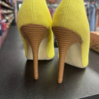 5.5 Izabella Rue Anjelah Neon Canvas Pump