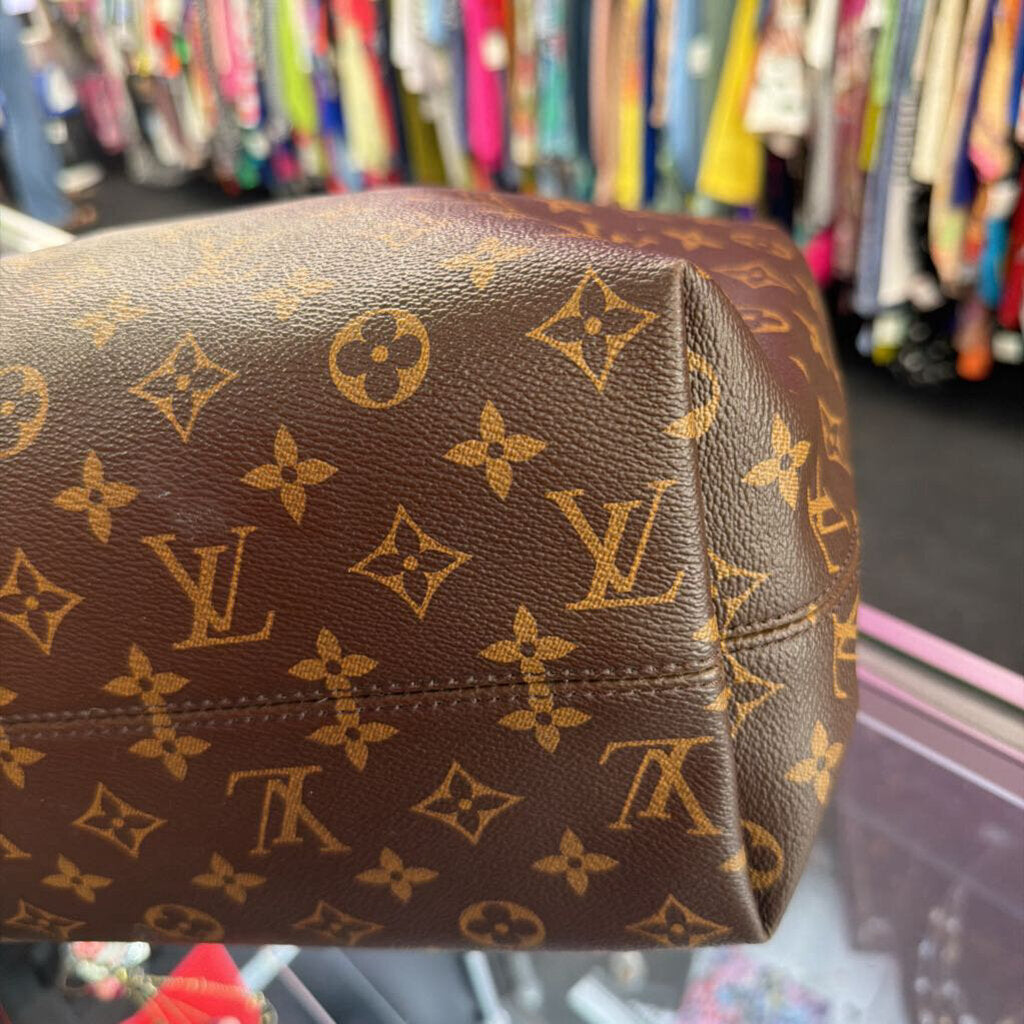 Louis Vuitton Graceful PM Monogram