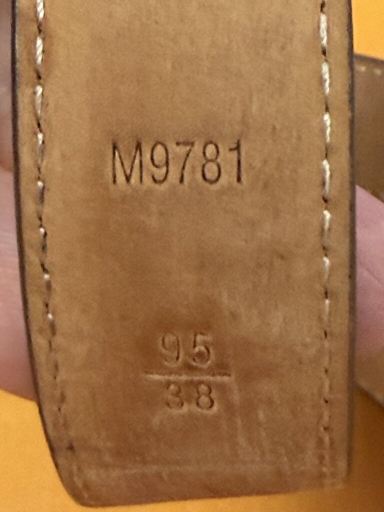 Louis Vuitton Monogram LV Belt M9781