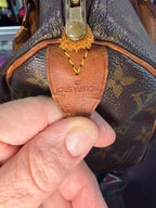 Louis Vuitton Speedy 25 France during October 1990.Pull Tag Inside