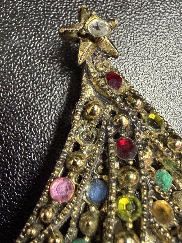 Vintage c.1960 Rhinestone Christmas Tree Brooch Missing One Stone
