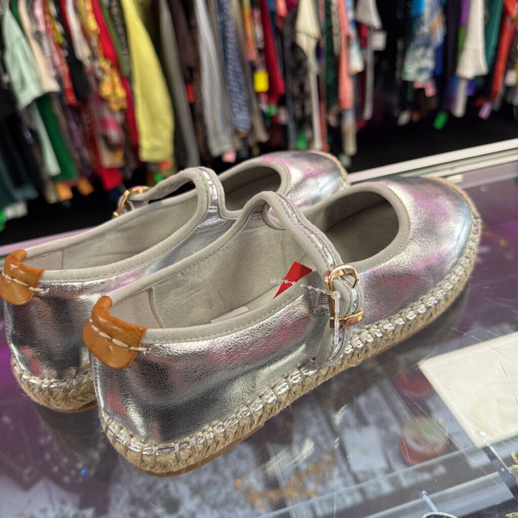10 Serra Espadrille Silver Metallic Mary Jane