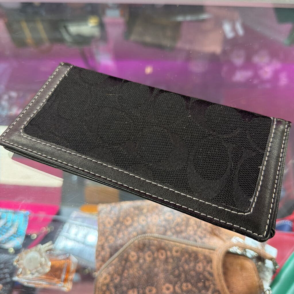 Coach Signature Jacquard Checkbook