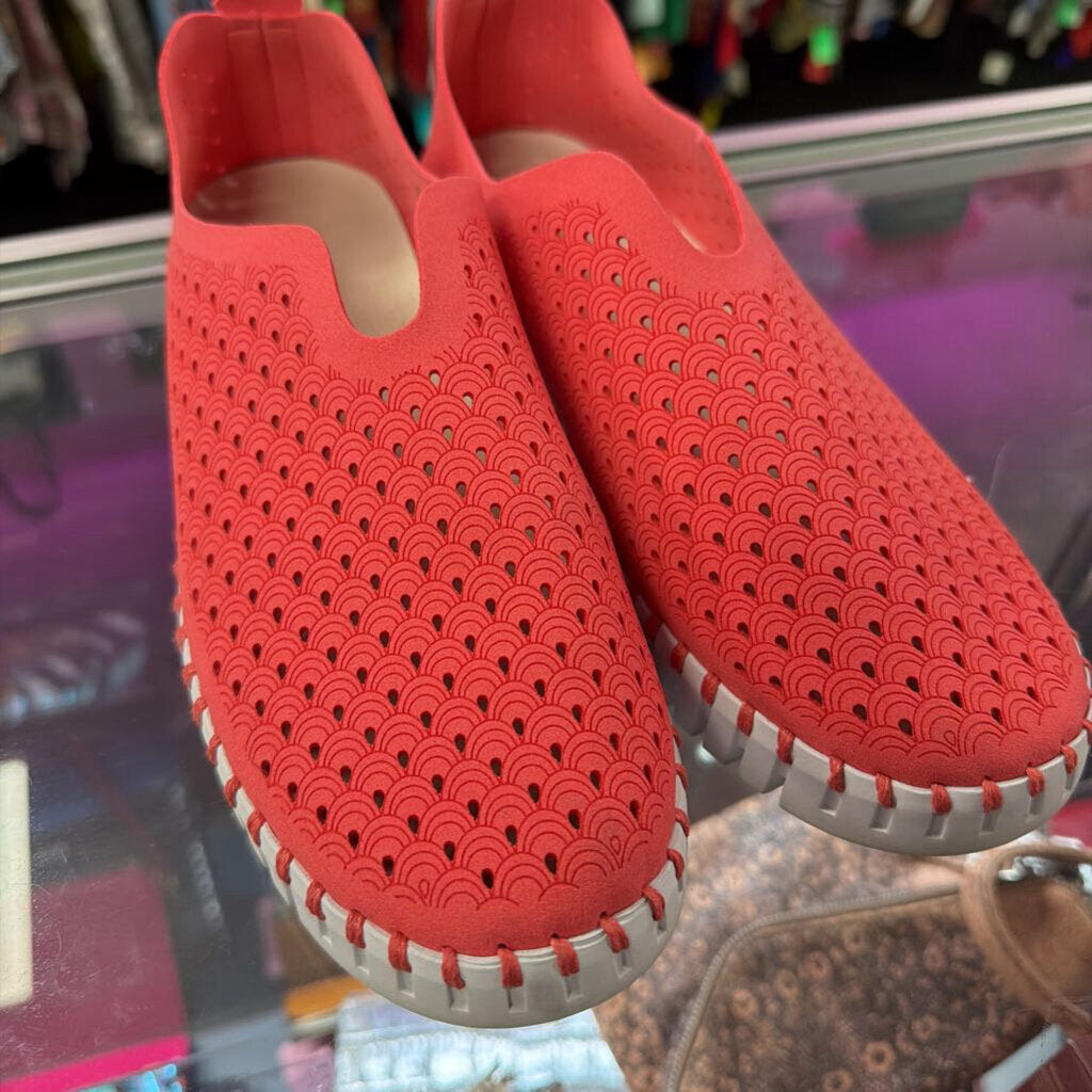 9/40 IIse Jacobsen Tulip 139 Slip-on Sneaker