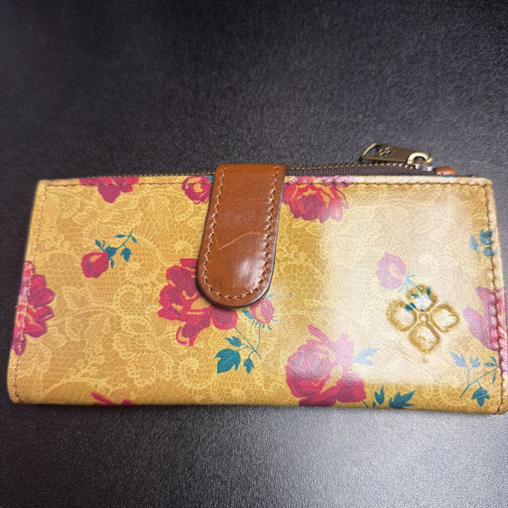 Patricia Nash Emeline Slim Wallet Floral & Lace Design