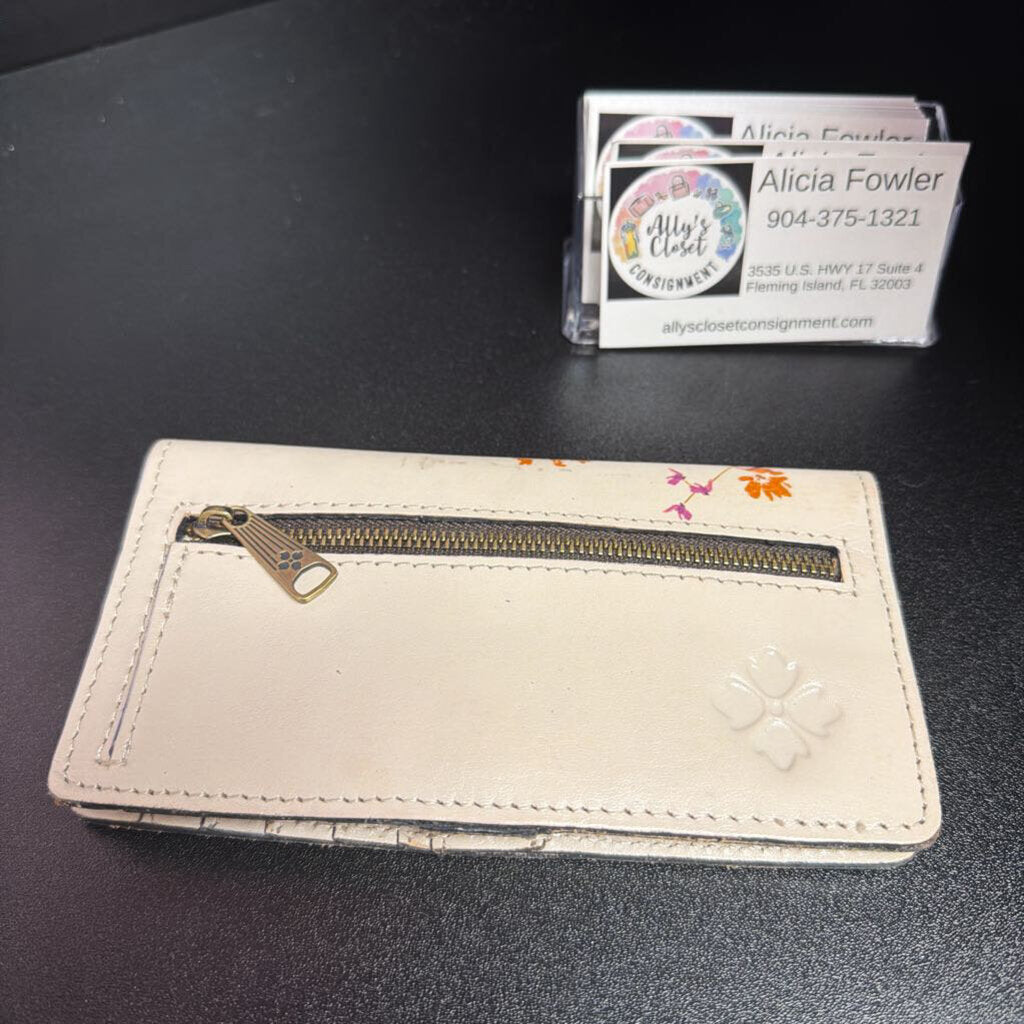 Patricia Nash Trikomo Aegean Bloom Chalk Slim Wallet