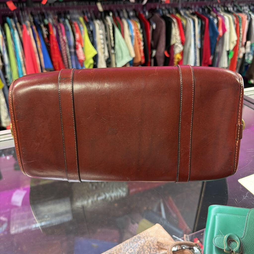 Arlington Greene LTD Smooth Leather Vintage Satchel
