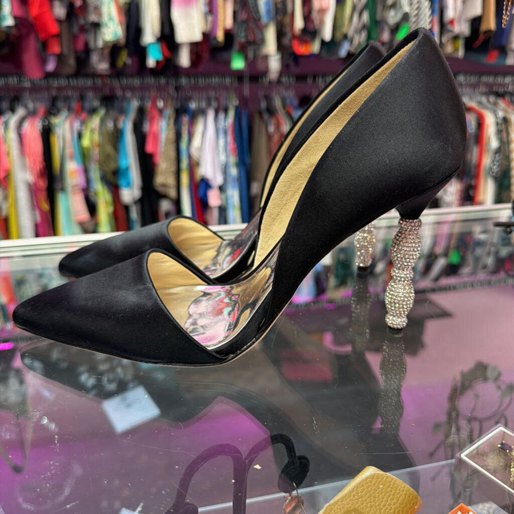 9 Badgley Mischka Karma Pumps Satin Pointed Heel