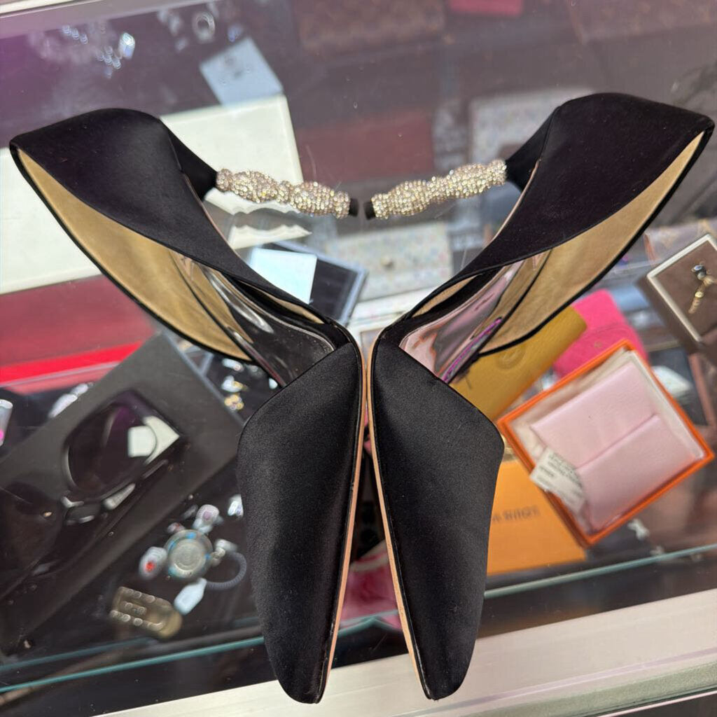 9 Badgley Mischka Karma Pumps Satin Pointed Heel