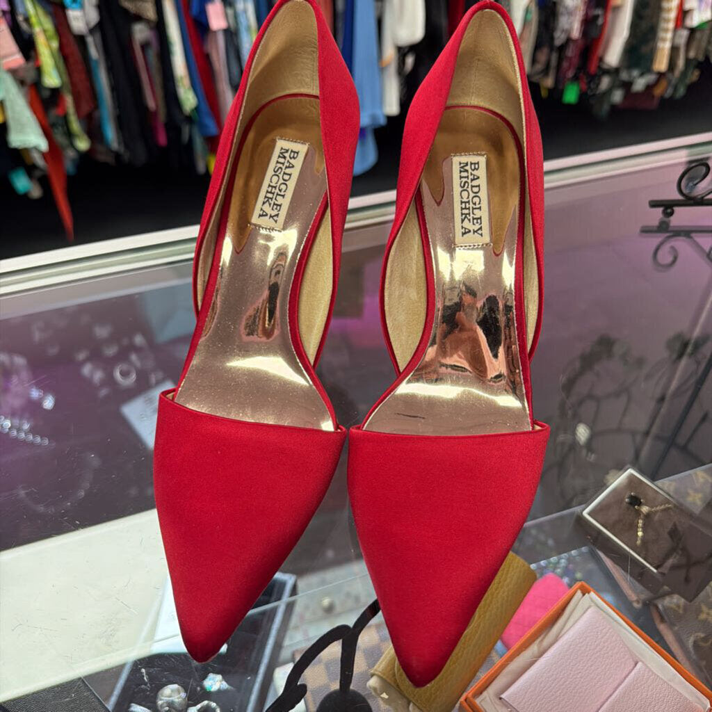9 Badgley Mischka Karma Pumps Satin Pointed Heel