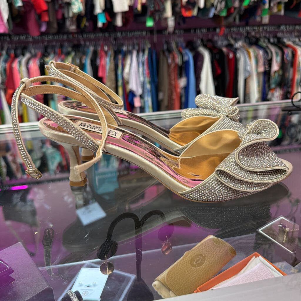 9 Badgley Mischka Remi Evening Sandals Crystal Bow Detail Low Heel