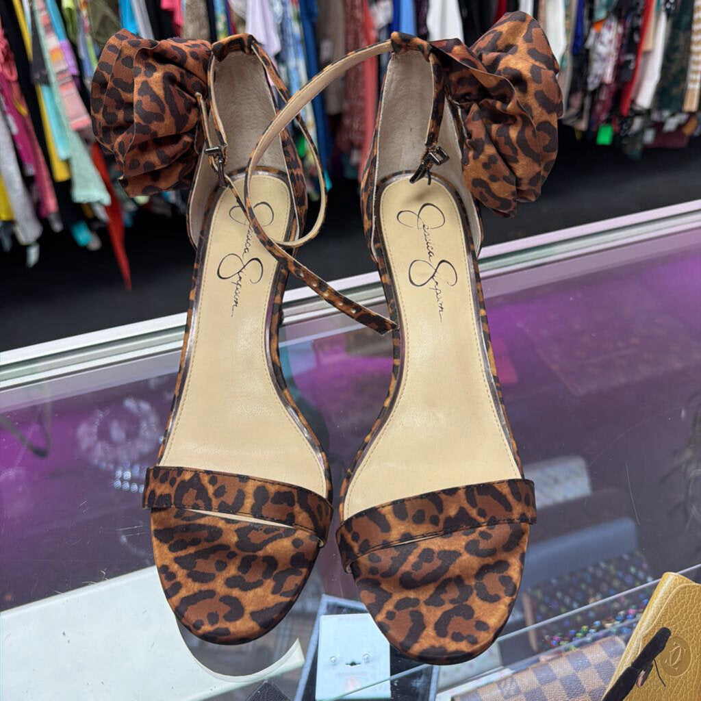 9 Jessica Simpson Animal Print 3D Flower Detail Heel