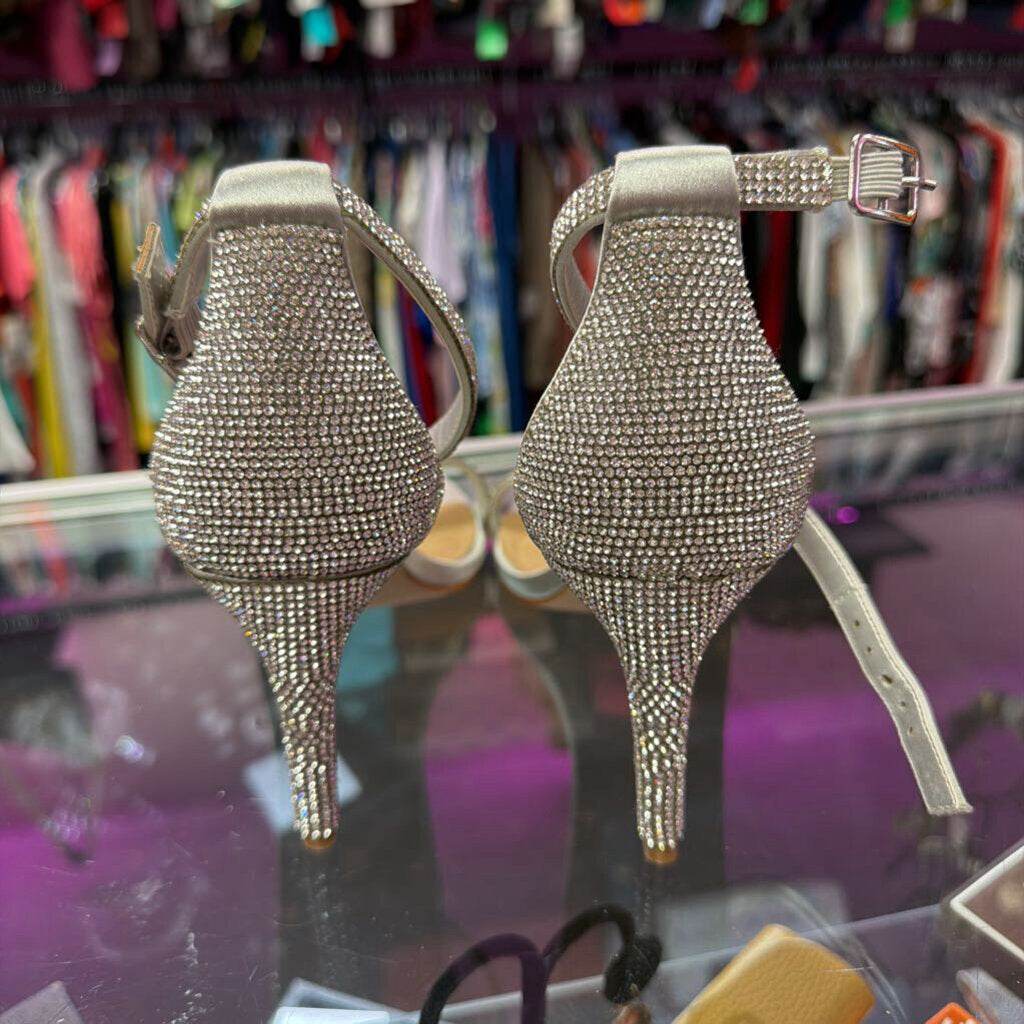 9 Steve Madden Illumine-R Sandals Crystal Encrusted
