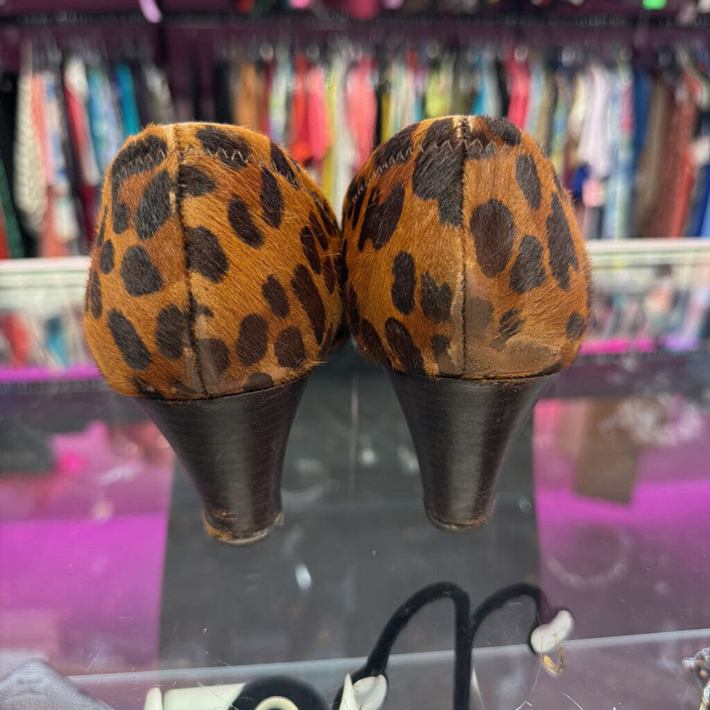 9 Tory Burch Animal Print Calf Hair Wedge Pump
