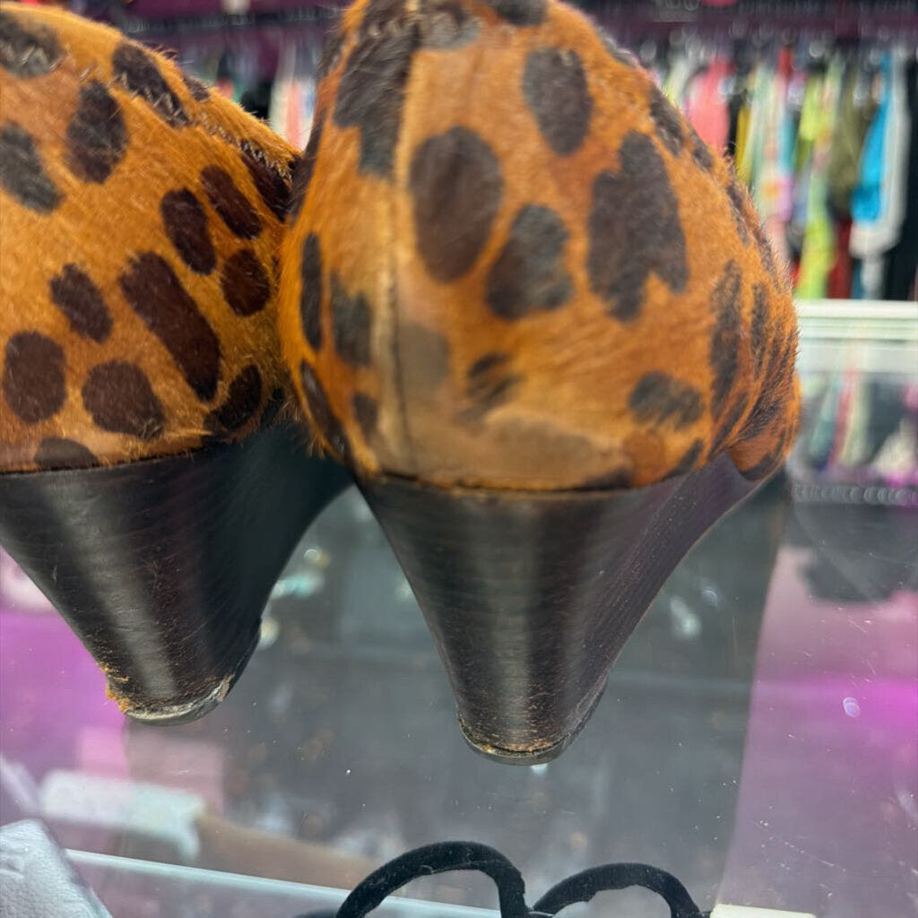 9 Tory Burch Animal Print Calf Hair Wedge Pump