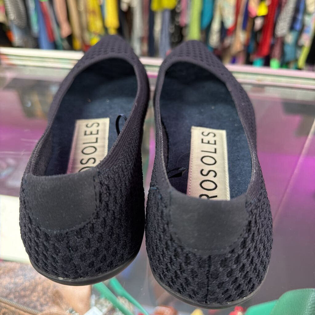 9 Aerosoles Pointed Knit Shoe