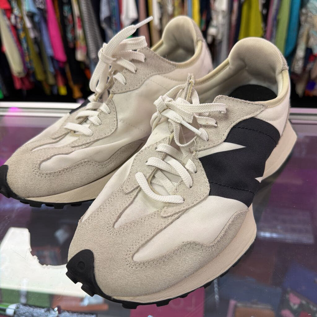 8.5 New Balance Mesh Sneaker