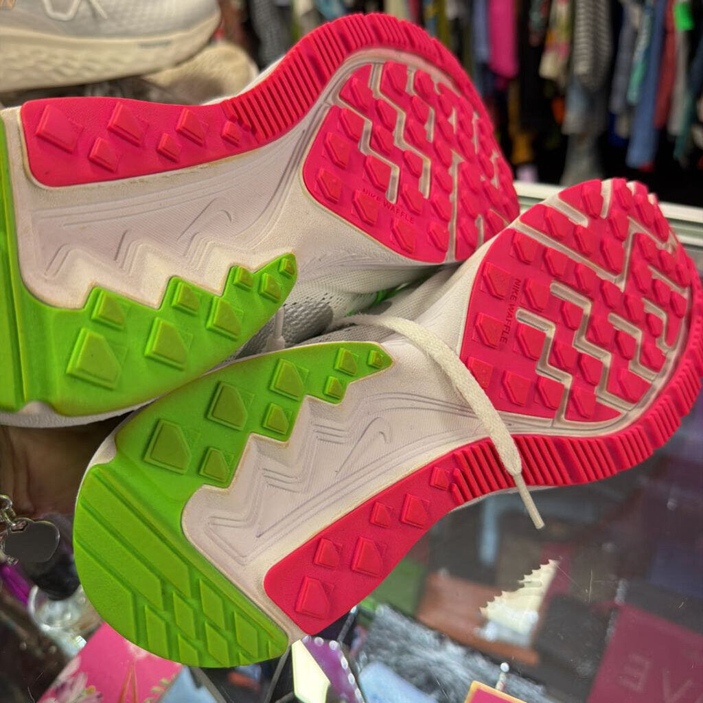 8.5 Nike Air Zoom WinFlo 5 String Running SHoe