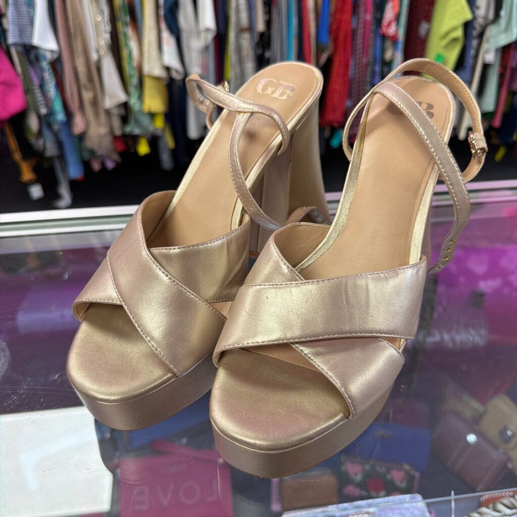 10 Gianni Bini As is Class-Act Platform Cross Strap Sandals