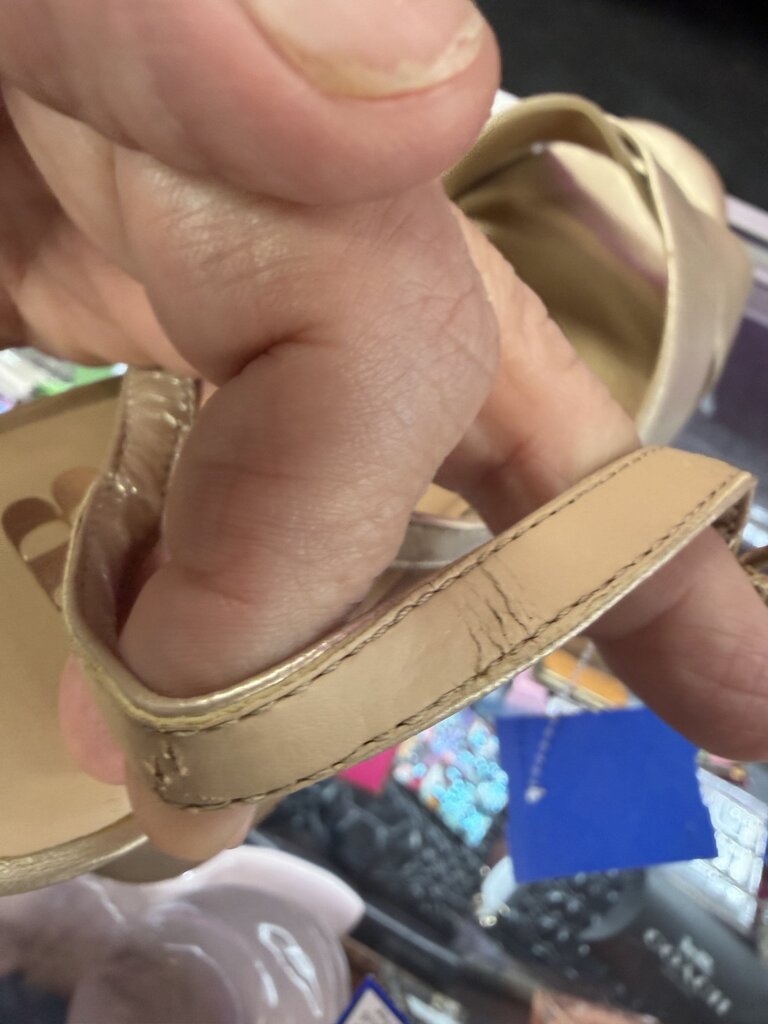 10 Gianni Bini As is Class-Act Platform Cross Strap Sandals