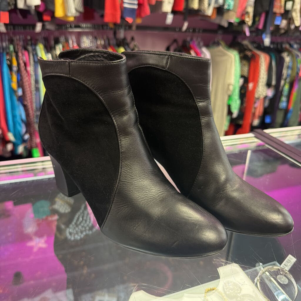 9.5 Libby Edelman Side Zip Ankle Boot