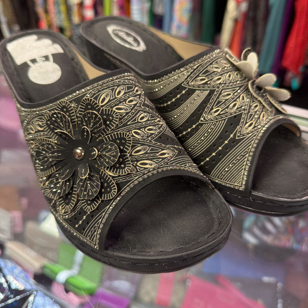 11 Atalina Flower Applique Slide On Wedge Sparkle Detail