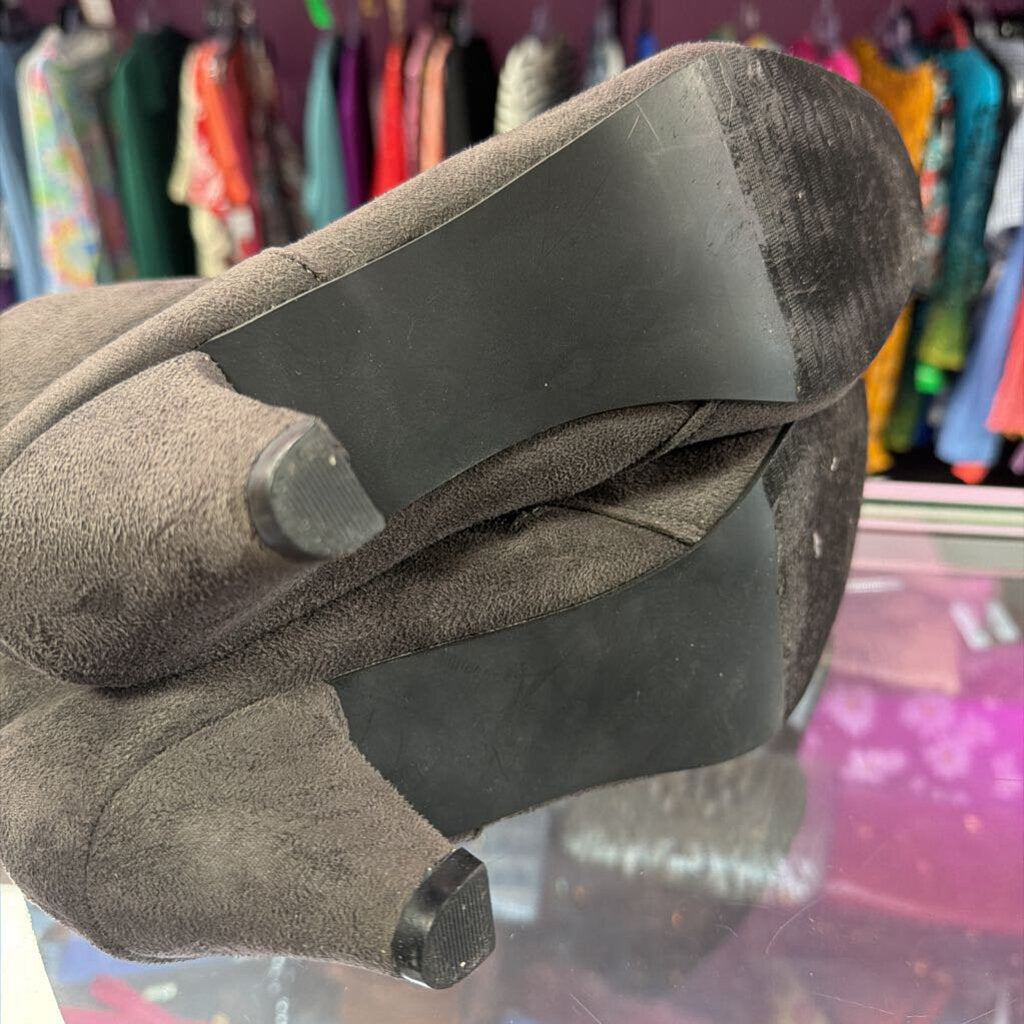 11 Angel Steps Studded Toe Bootie