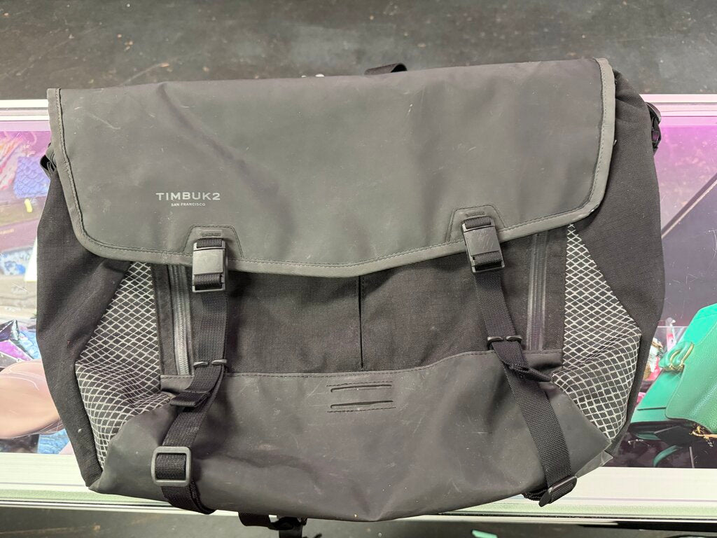 Timbuck2 Especial Cycling Messenger Bag WeatherProof Flap Dual Buckle Strap